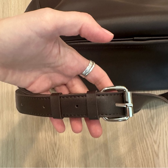 LIKE NEW PASQ twin strap medium Shoulder Bag - Picture 3 of 6